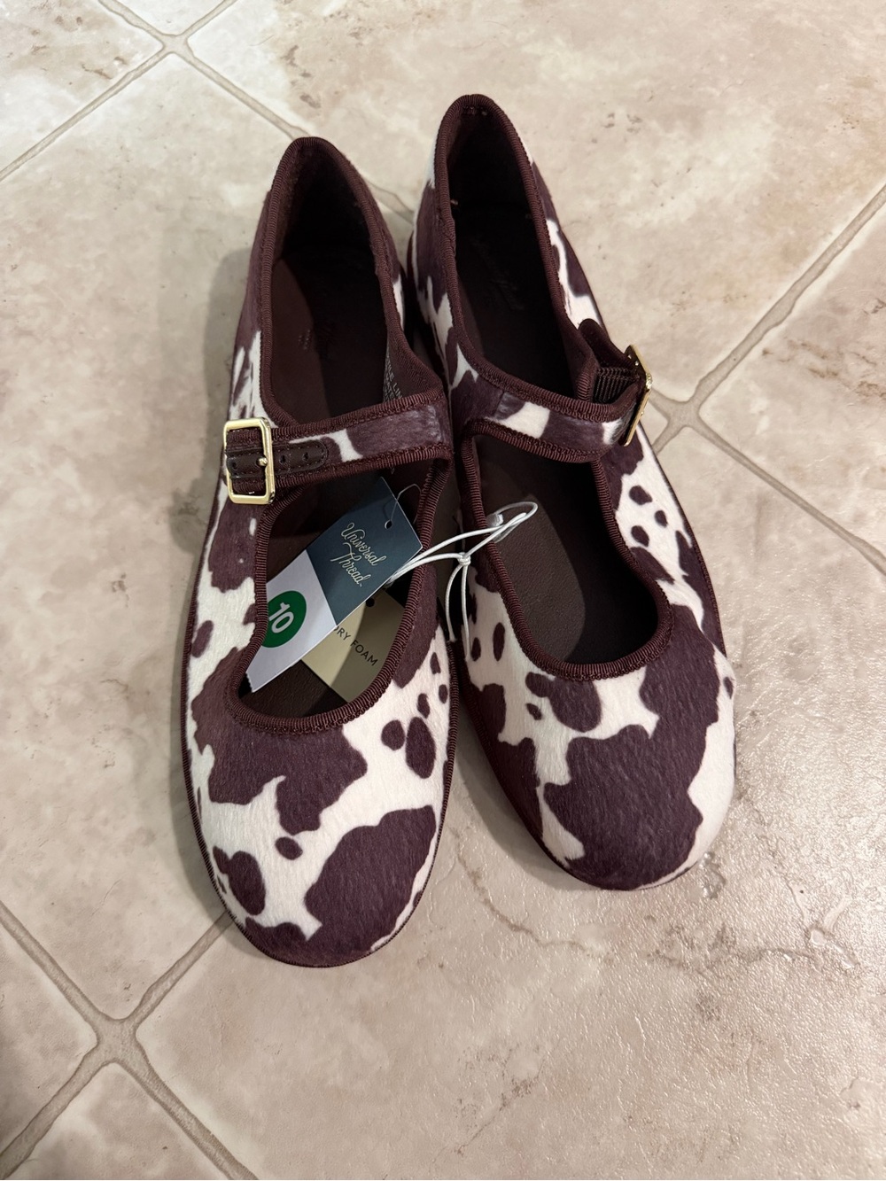 Womens cow print ballet flat